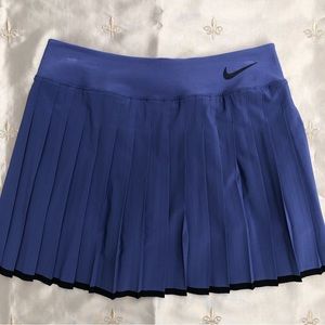 NIKE tennis skirt